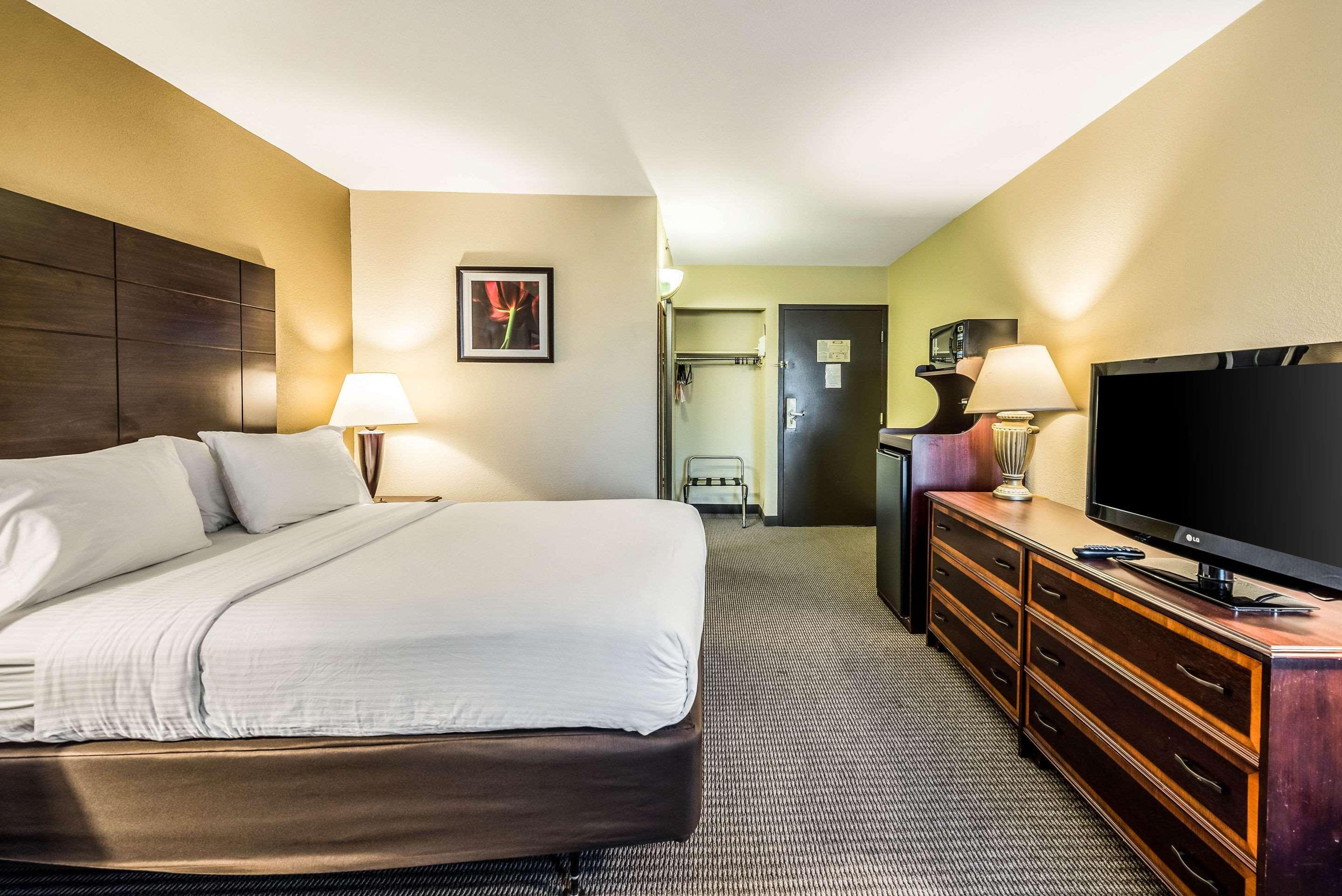 Clarion Hotel Cincinnati North Sharonville Exteriör bild