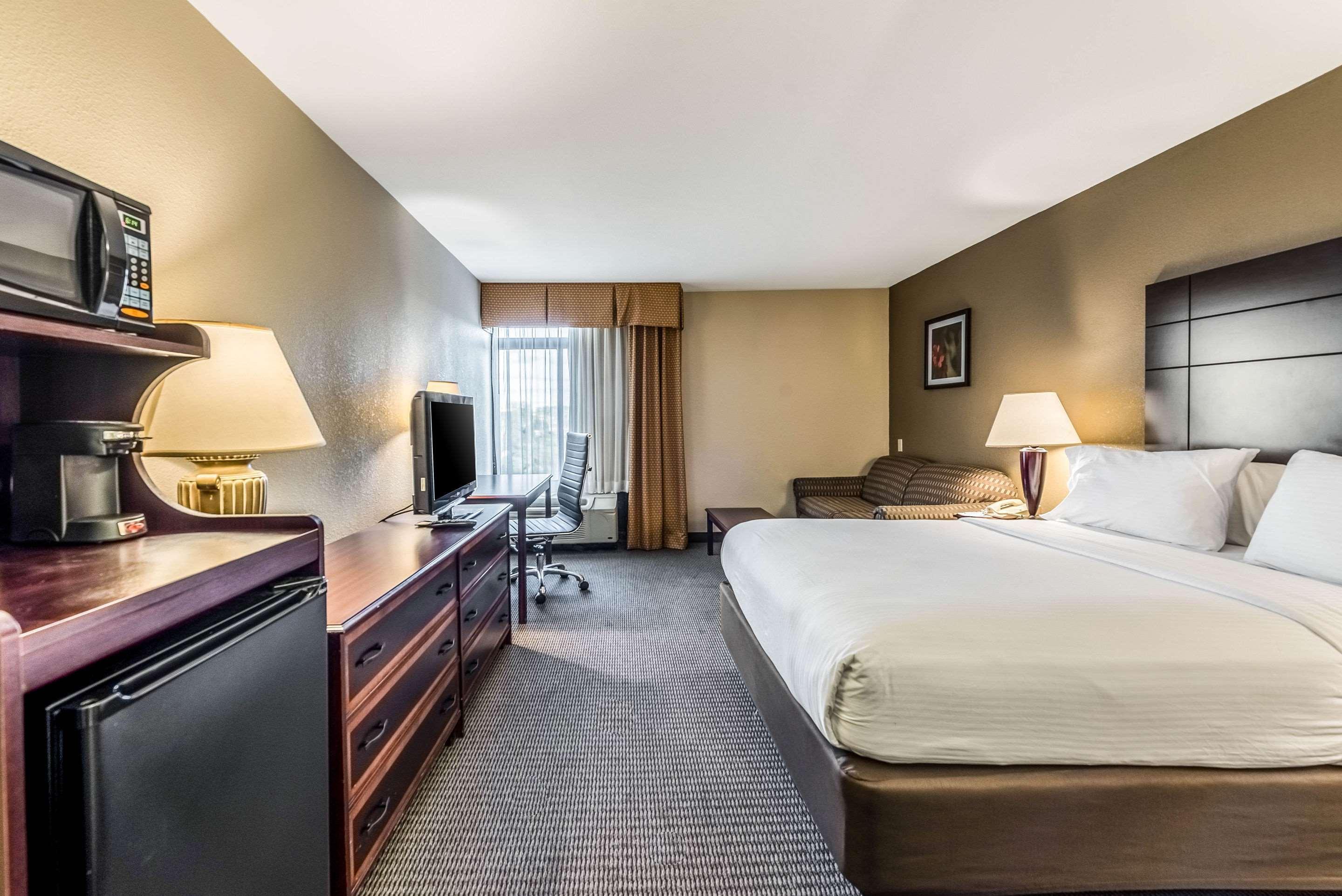 Clarion Hotel Cincinnati North Sharonville Exteriör bild