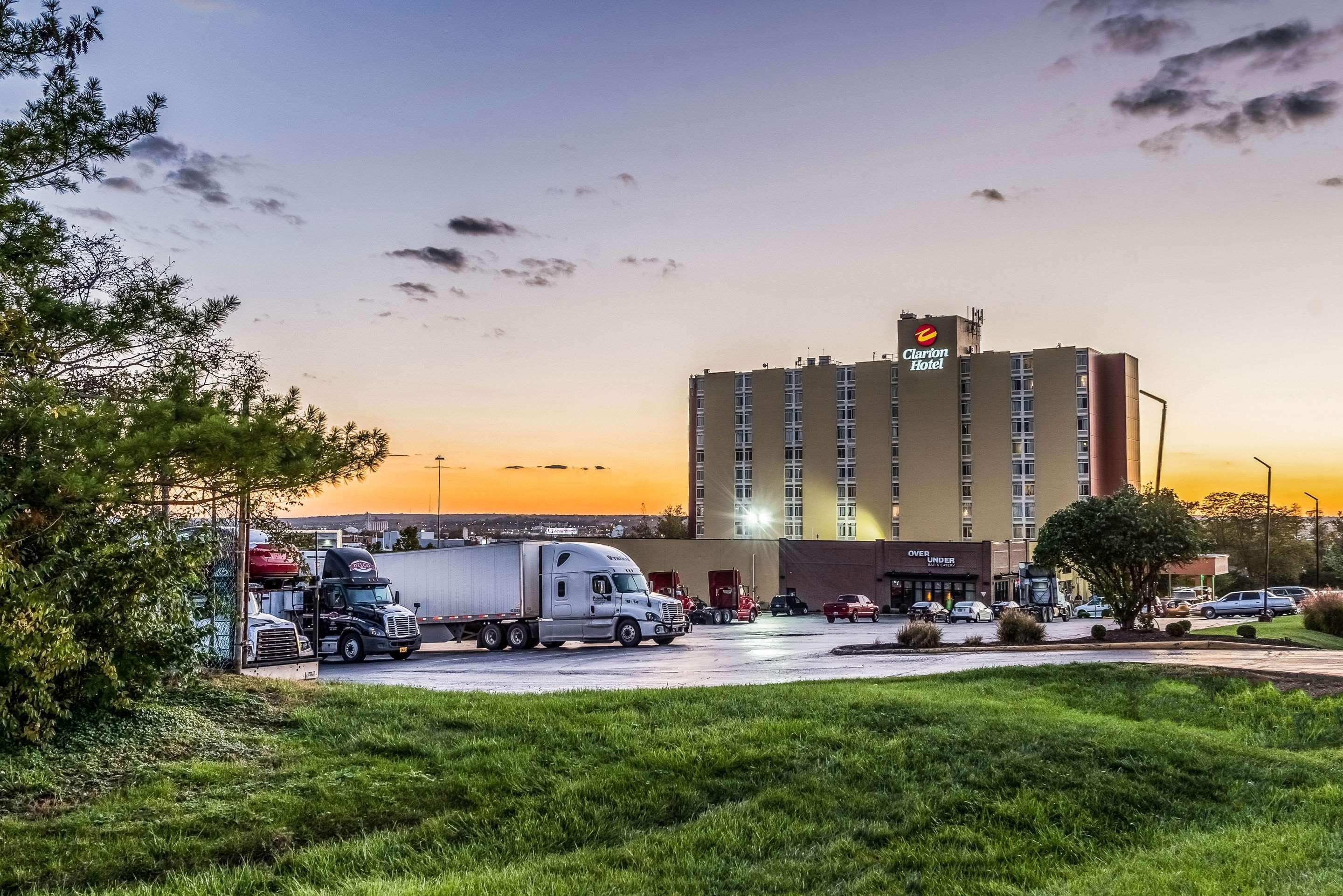 Clarion Hotel Cincinnati North Sharonville Exteriör bild